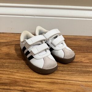 Toddler adidas VI Court 3.0 7K Shoes